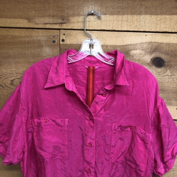 LEFT ON FRIDAY Short Sleeve Button Down Shirt Womens Size S/M 100% Silk Pink - Picture 2 of 11